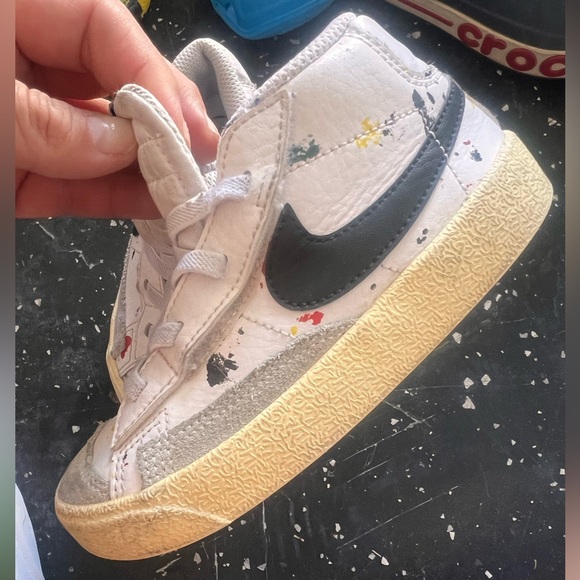 Nike Blazer Mid ‘77 paint splatter edition size 9c - Picture 2 of 5